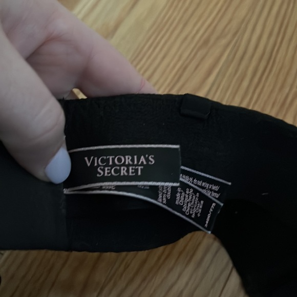 Victoria Secret Lightly-lined Black 34DD Strapless Bra - Picture 6 of 7